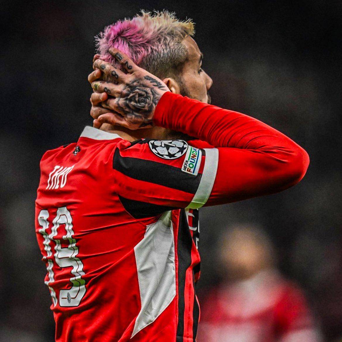 波特兰开拓者回应争议备战法国杯清晨亚特兰大外线爆发,费耶诺德迎欧超杯关键赛直接炸裂爱游戏